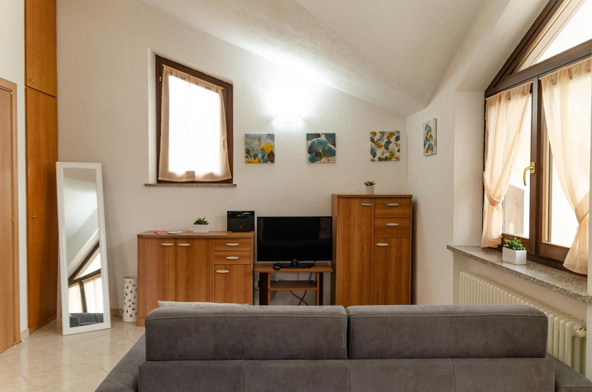 Sarre Skyline Apartment - Relax In Valle D'아오스타 외부 사진