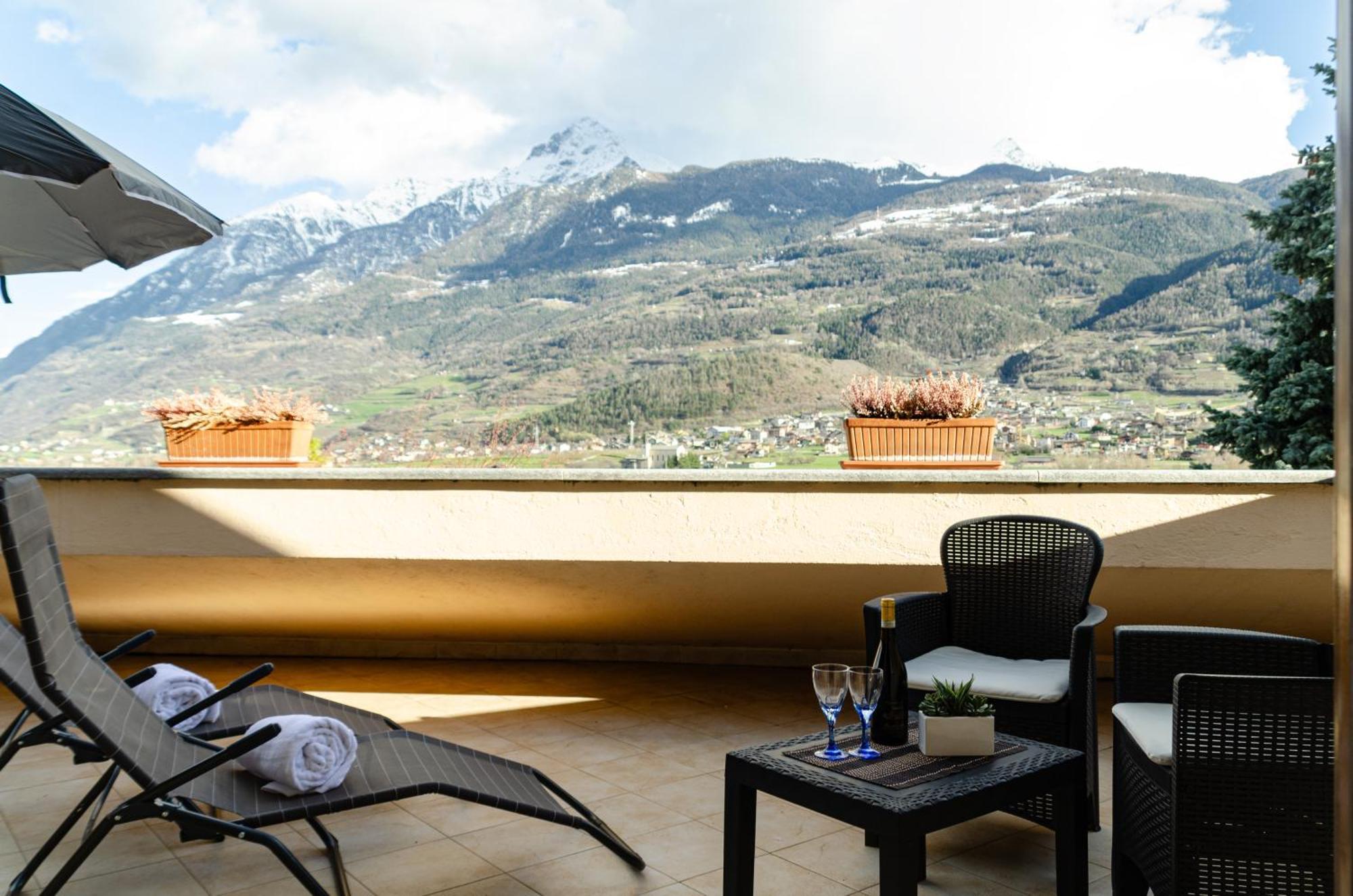 Sarre Skyline Apartment - Relax In Valle D'아오스타 외부 사진
